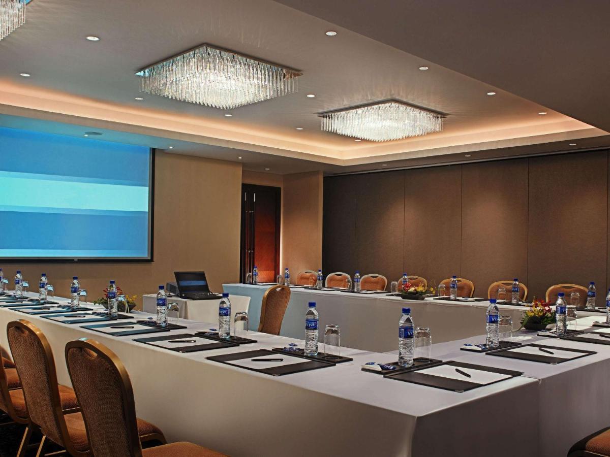 Joy Nostalg Hotel And Suites Manila Managed By The Ascott Limited Pasig City Εξωτερικό φωτογραφία